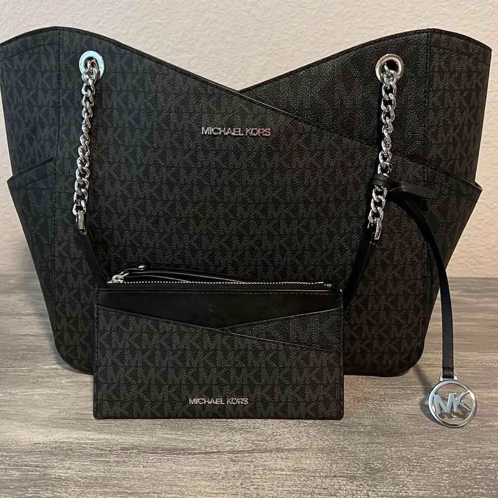 Michael Kors handbag and wallet